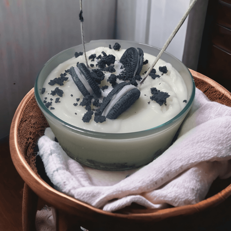 Indulge in Blissful Aromas with Our 32oz Coconut-Soy Oreo Candle: Decadent Chocolate Pie Crumble, Cream, and Oreo Delights! - Urijah's TreasuresUrijah's TreasurescandleDessert Candle