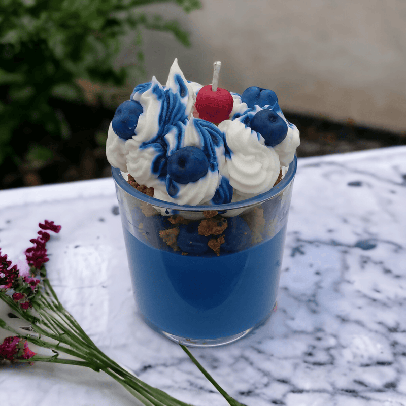Premium 14oz Blueberry Cheesecake Candle with Pie Crumble, Cream, and Blueberry Pieces - Urijah's TreasuresUrijah's TreasurescandleDessert Candle